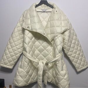 Athleta Women’s WHISPER FEATHERLESS Wrap Coat 2X Ivory Puffer